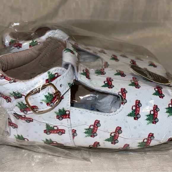 Monkey Feet Kids Moccasins - Picture 2 of 8